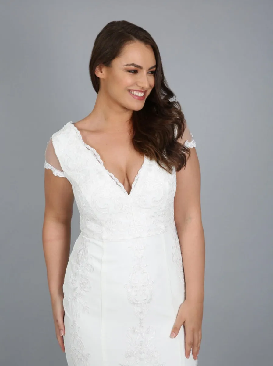 Chi Chi Bridal Curve Alice Dress sold by Chi Chi London product image thumbnail 4