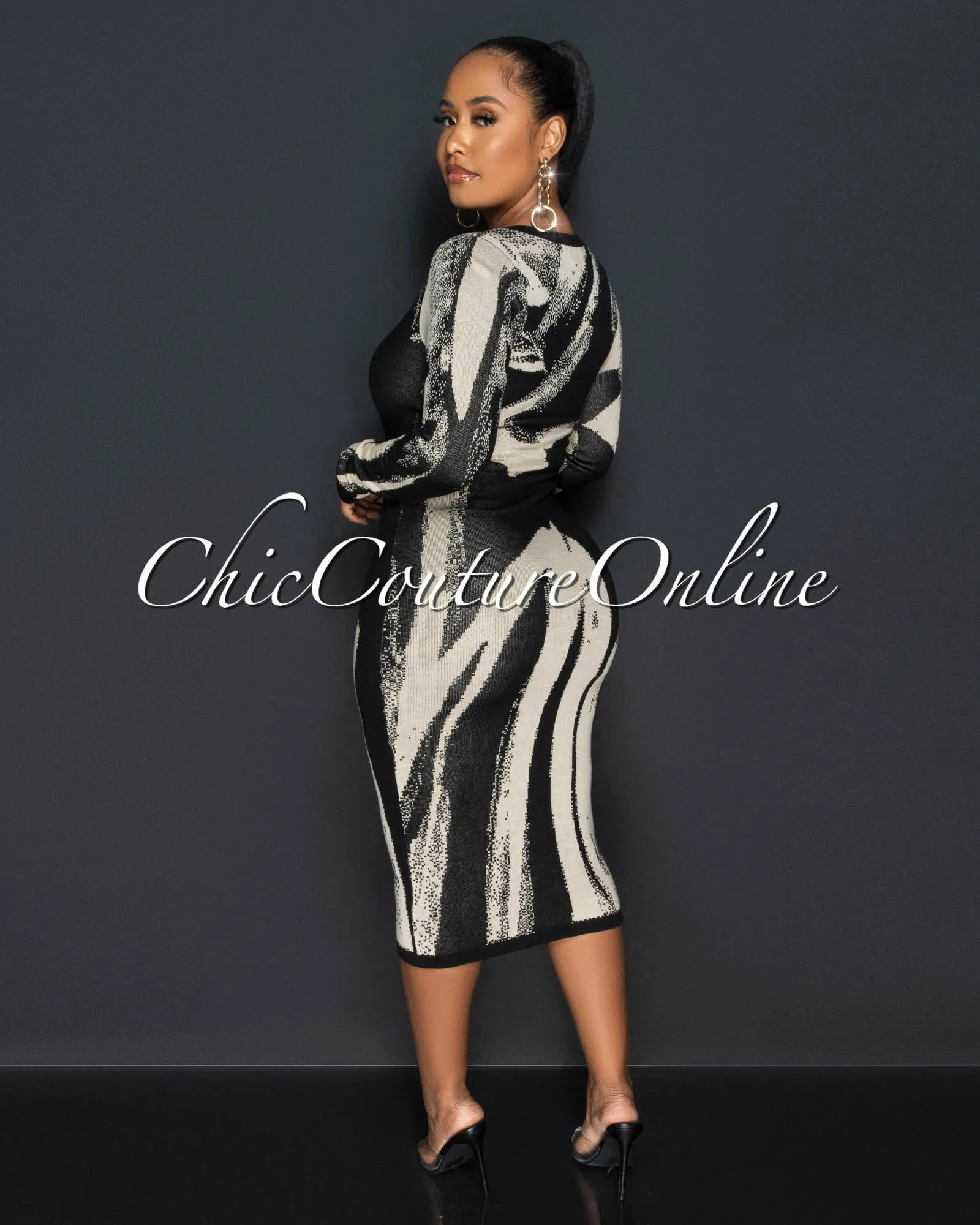 *Lieve Nude Black Print Deep V "O" Ring Knit Midi Dress sold by Chic Couture product image thumbnail 4