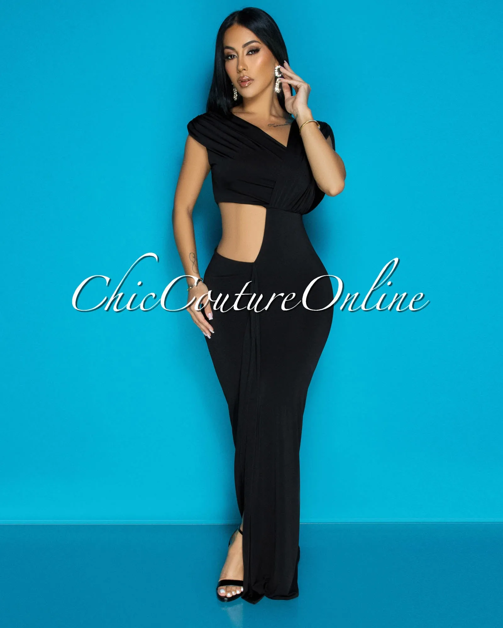 Violi Black Off Shoulder Cut Out Maxi Dress (SHIPS 1/18/25) sold by Chic Couture product image thumbnail 2