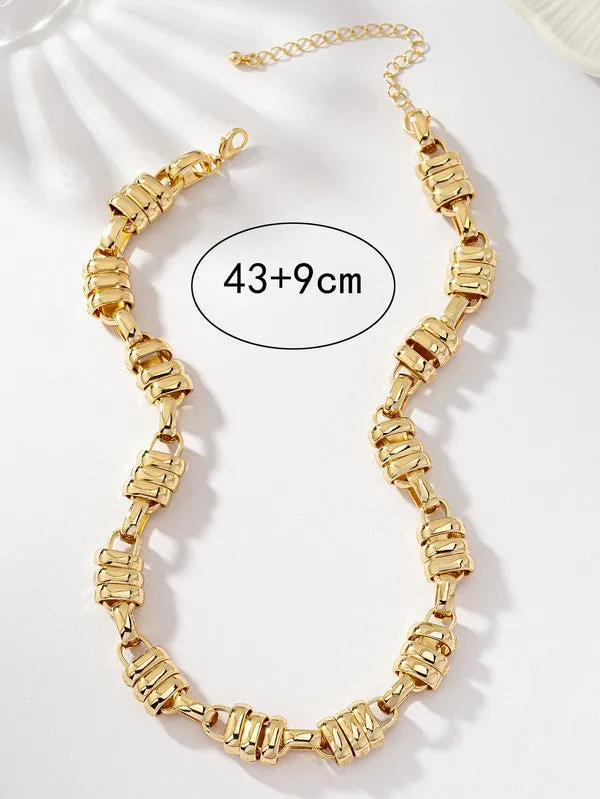 *Saraly Unique Chunky Link Chain Necklace sold by Chic Couture product image thumbnail 3