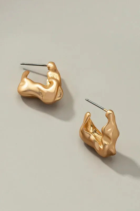 *Blum Hammered U Shape Huggie Hoop Earrings made by Chic Couture
