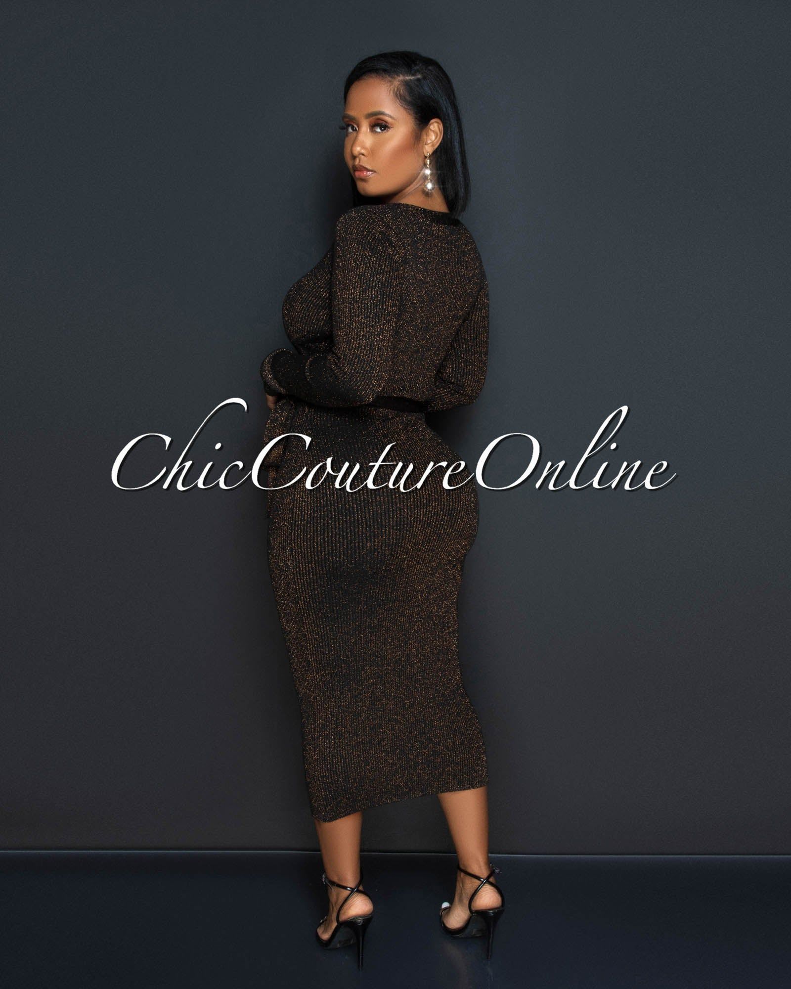 Eleanor Black Gold Shimmer Ribbed Midi Dress sold by Chic Couture product image thumbnail 4