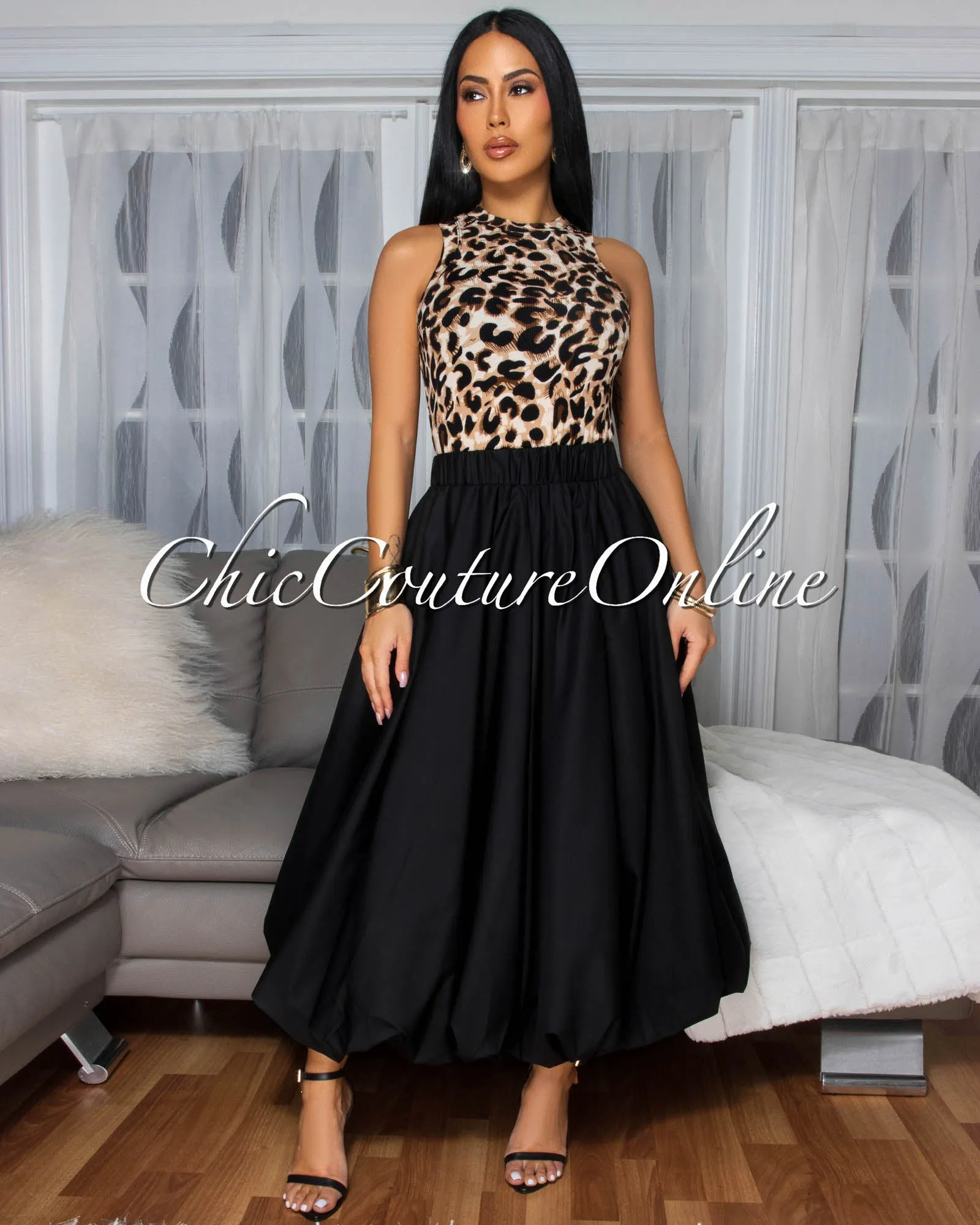 Vienna BlackMidi Bubble Cargo Skirt sold by Chic Couture product image thumbnail 2