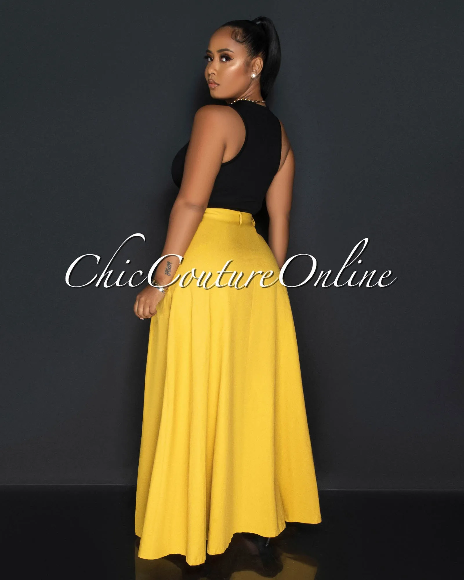 Pasty Black Ribbed Crop Top sold by Chic Couture product image thumbnail 3