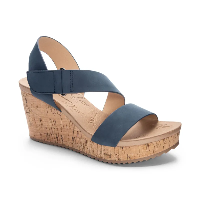 Kingly Wedge Sandal made by Chinese Laundry