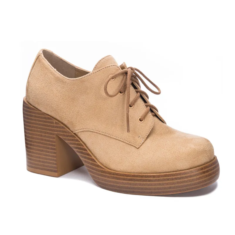 Gatsby Oxford sold by Chinese Laundry