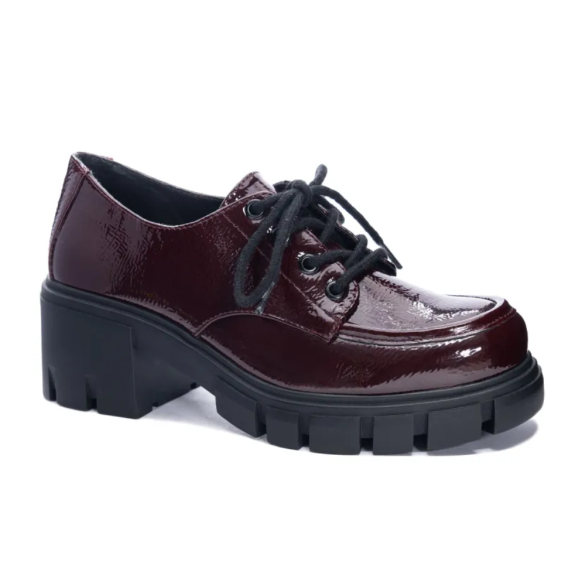 Noyz Oxford sold by Chinese Laundry