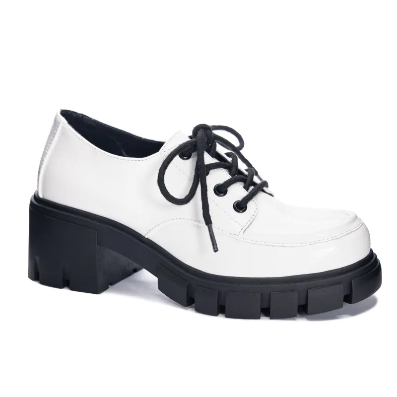 Noyz Oxford sold by Chinese Laundry