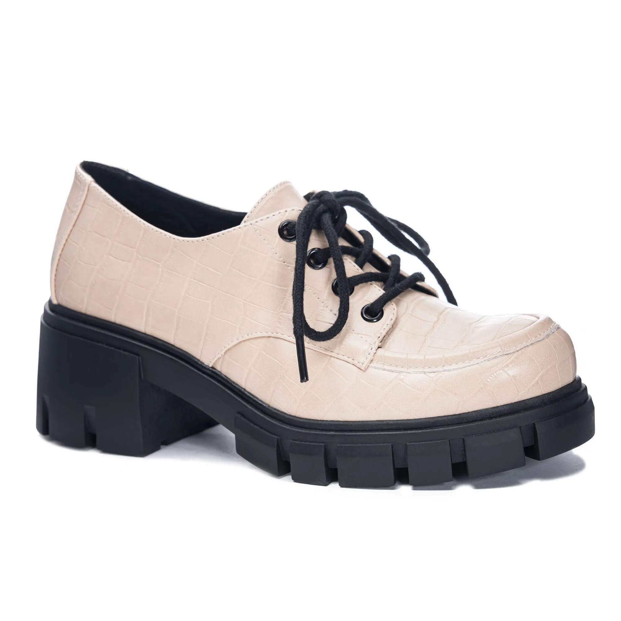 Noyz Oxford sold by Chinese Laundry