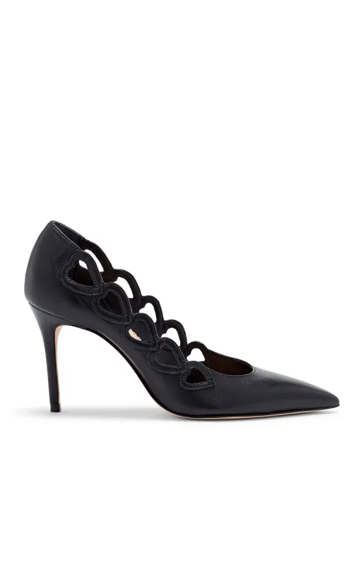 Margot Pump sold by cinq a sept
