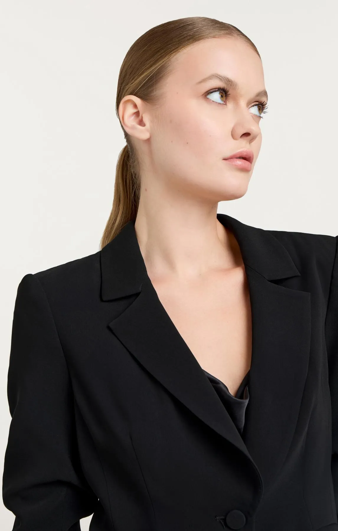 Le Petit Khloe Blazer sold by cinq a sept product image thumbnail 4