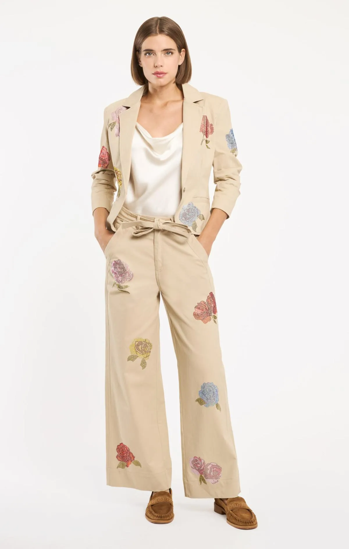 Heatset Roses Le Petit Khloe Blazer sold by cinq a sept product image thumbnail 4