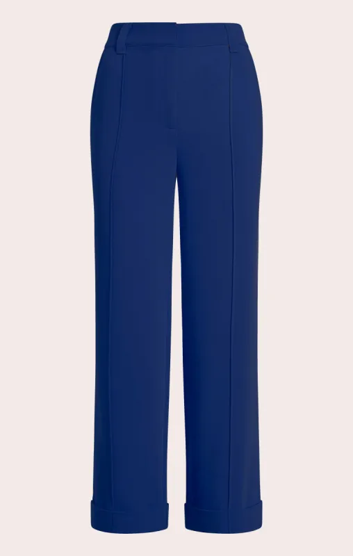 Kris Pant sold by cinq a sept