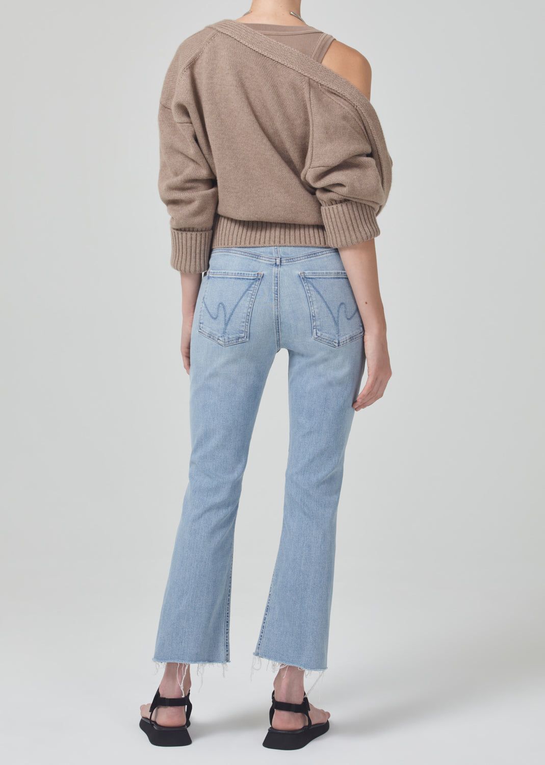 Isola Mid Rise Cropped Boot - H Pocket in Lyric sold by Citizens Of Humanity product image thumbnail 2