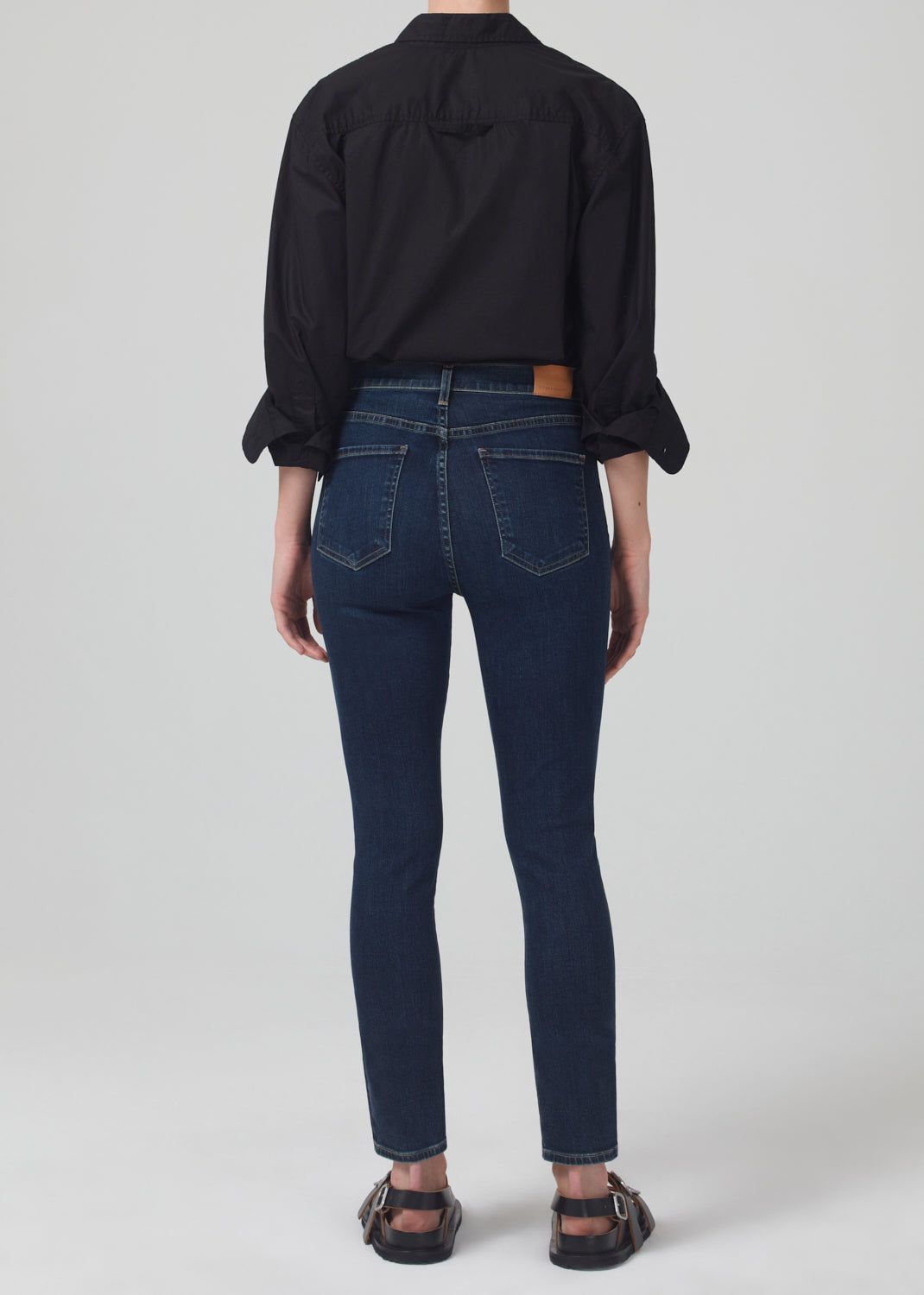 Olivia High Rise Slim 29" in Deep Dive sold by Citizens Of Humanity product image thumbnail 2