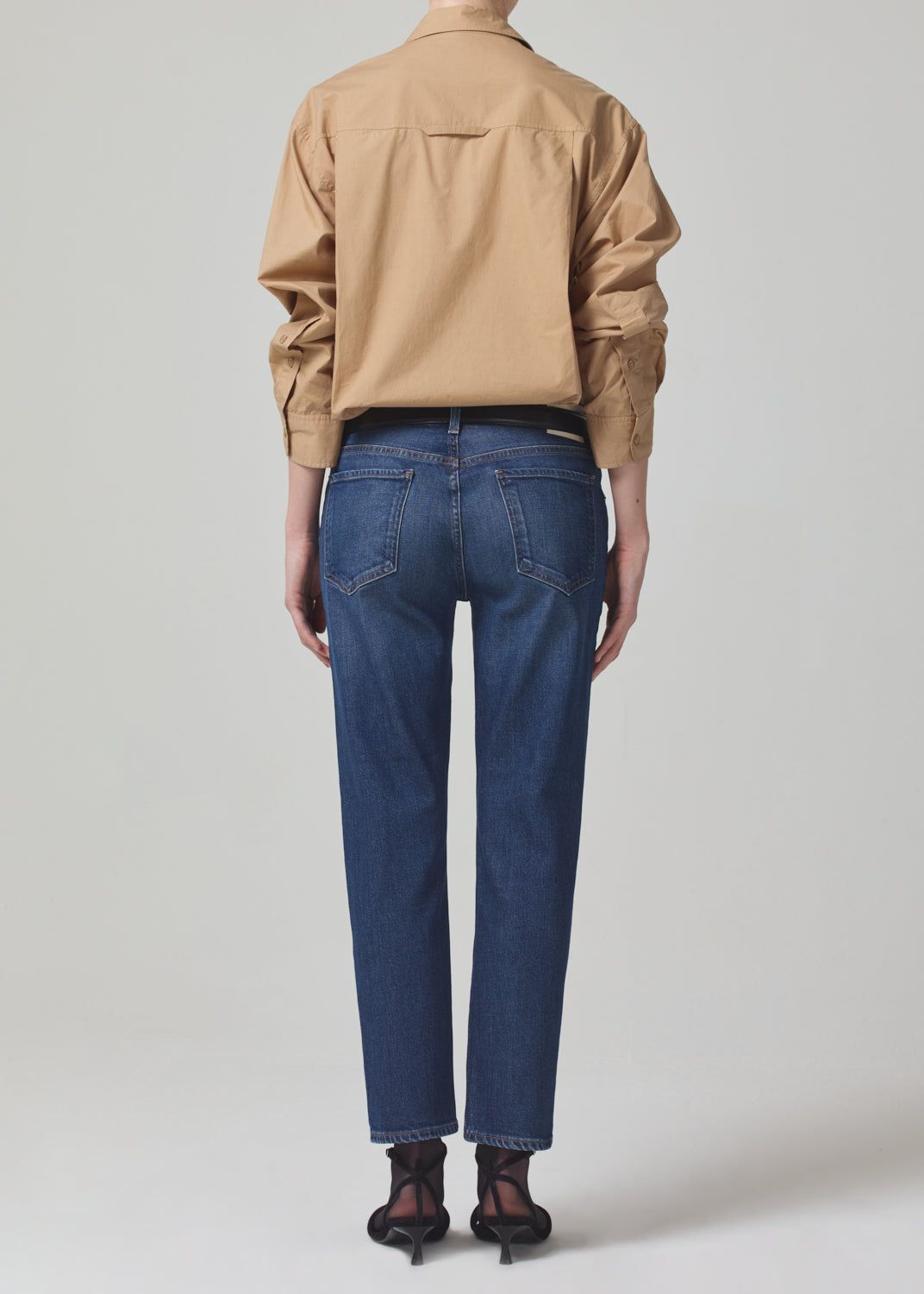 Emerson Mid Rise Relaxed 27" in Crispen sold by Citizens Of Humanity product image thumbnail 2