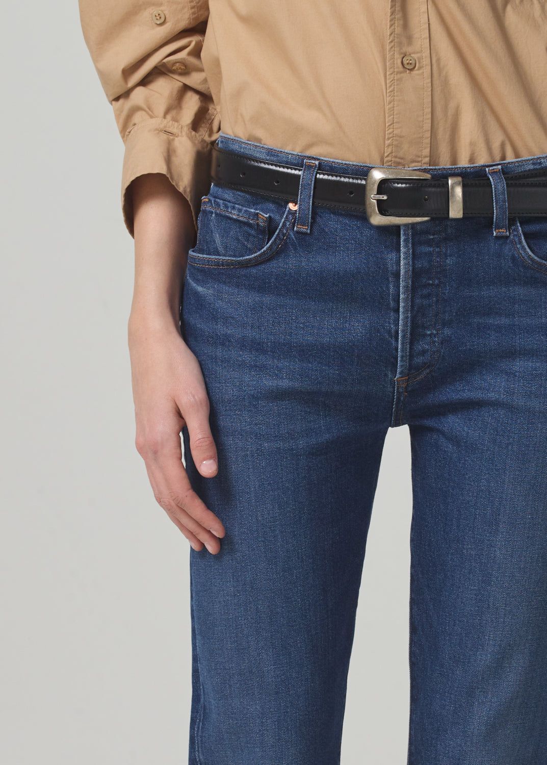 Emerson Mid Rise Relaxed 27" in Crispen sold by Citizens Of Humanity product image thumbnail 5