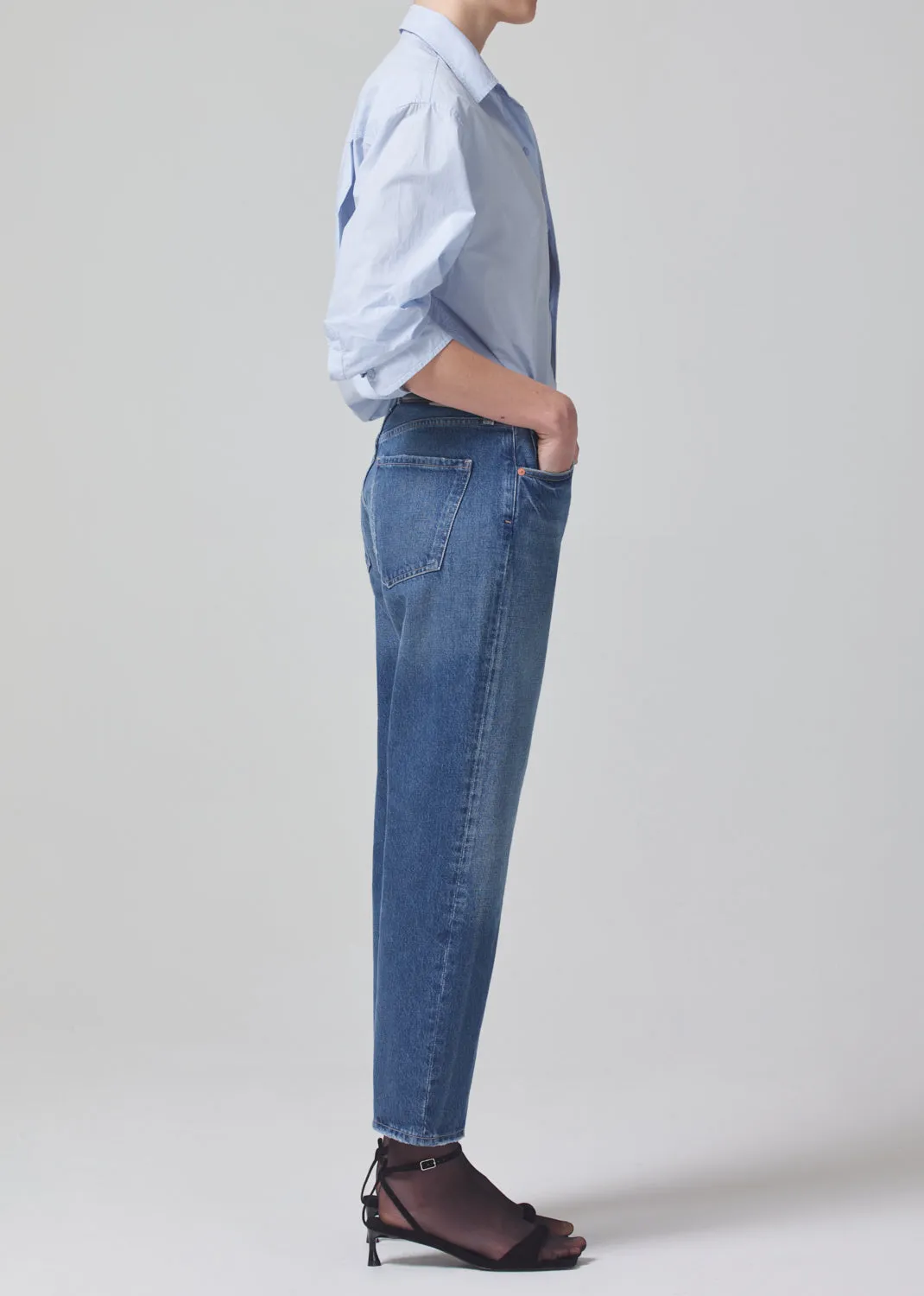 Emery Crop Relaxed Straight in Oasis sold by Citizens Of Humanity product image thumbnail 3