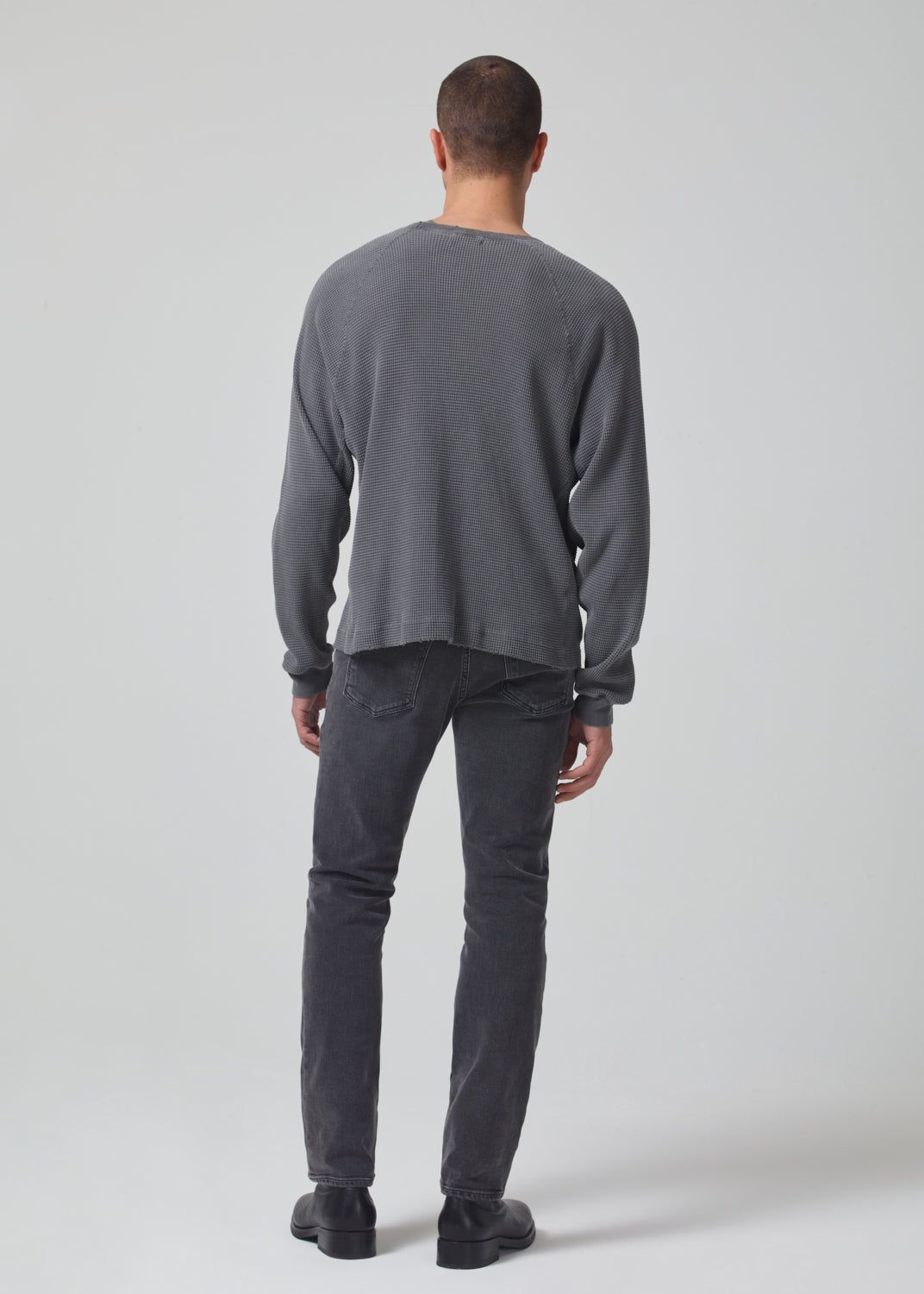 Gage Classic Straight Archive in Aster sold by Citizens Of Humanity product image thumbnail 2