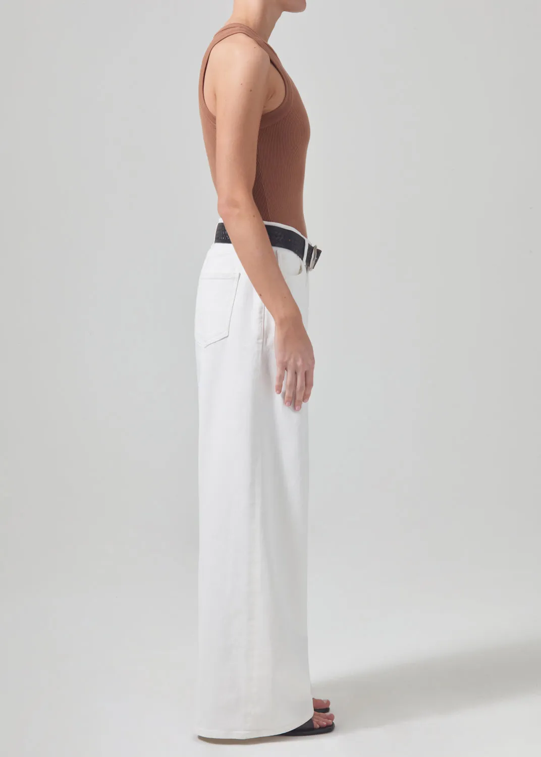 Loli Mid Rise Baggy in Blanco sold by Citizens Of Humanity product image thumbnail 3