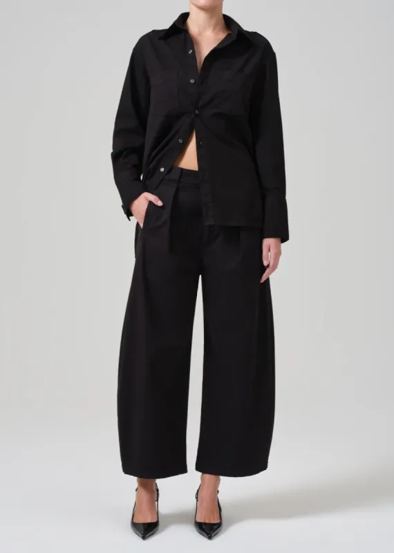 Cara Cropped Pleated Trouser in Black made by Citizens Of Humanity