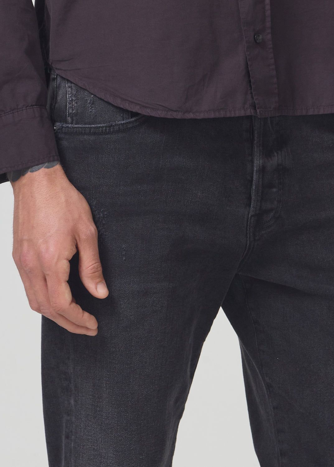 Finn Relaxed Rise Taper Archive in Cavern sold by Citizens Of Humanity product image thumbnail 4