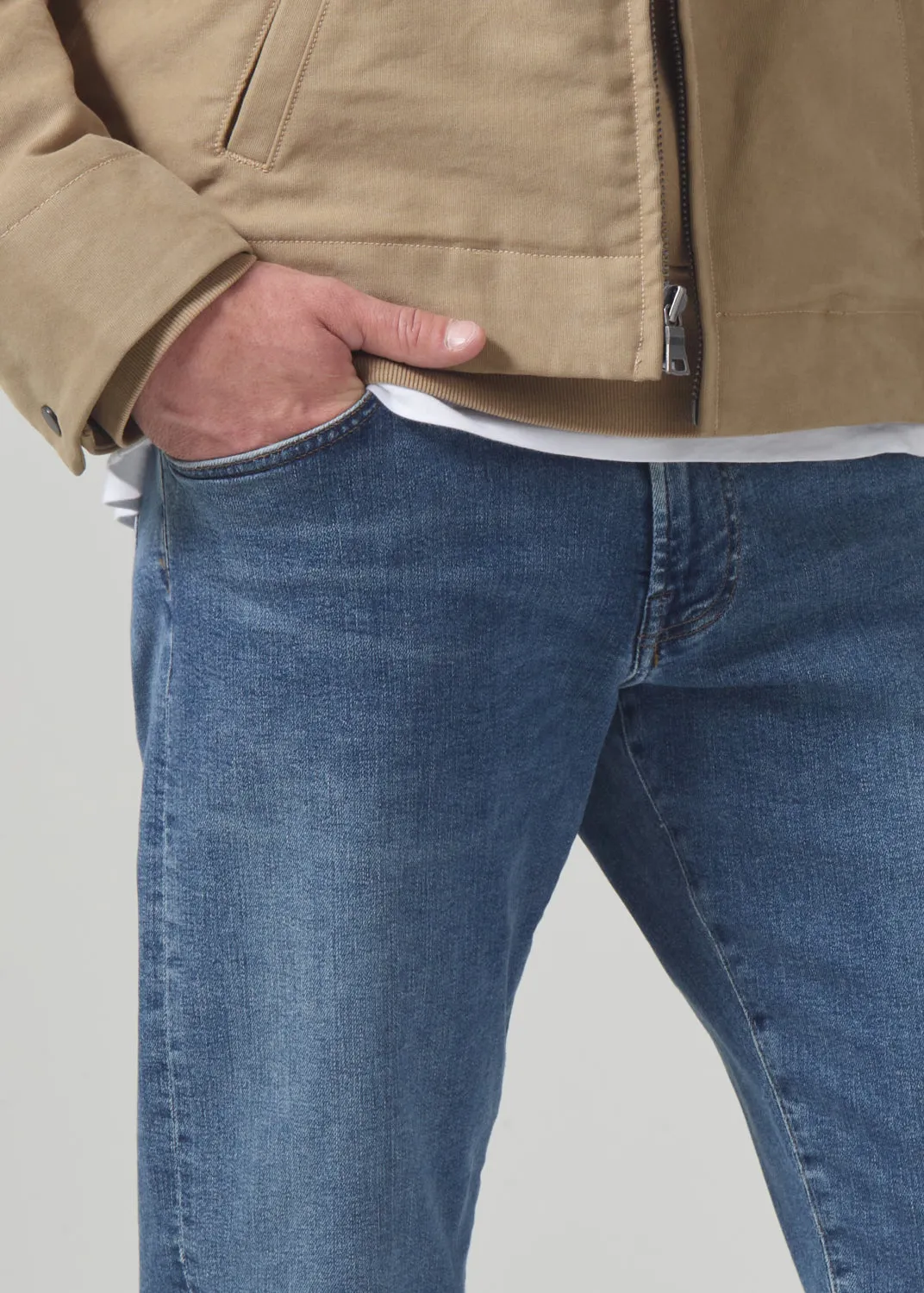 Adler Slim Perform in Parkland sold by Citizens Of Humanity product image thumbnail 5