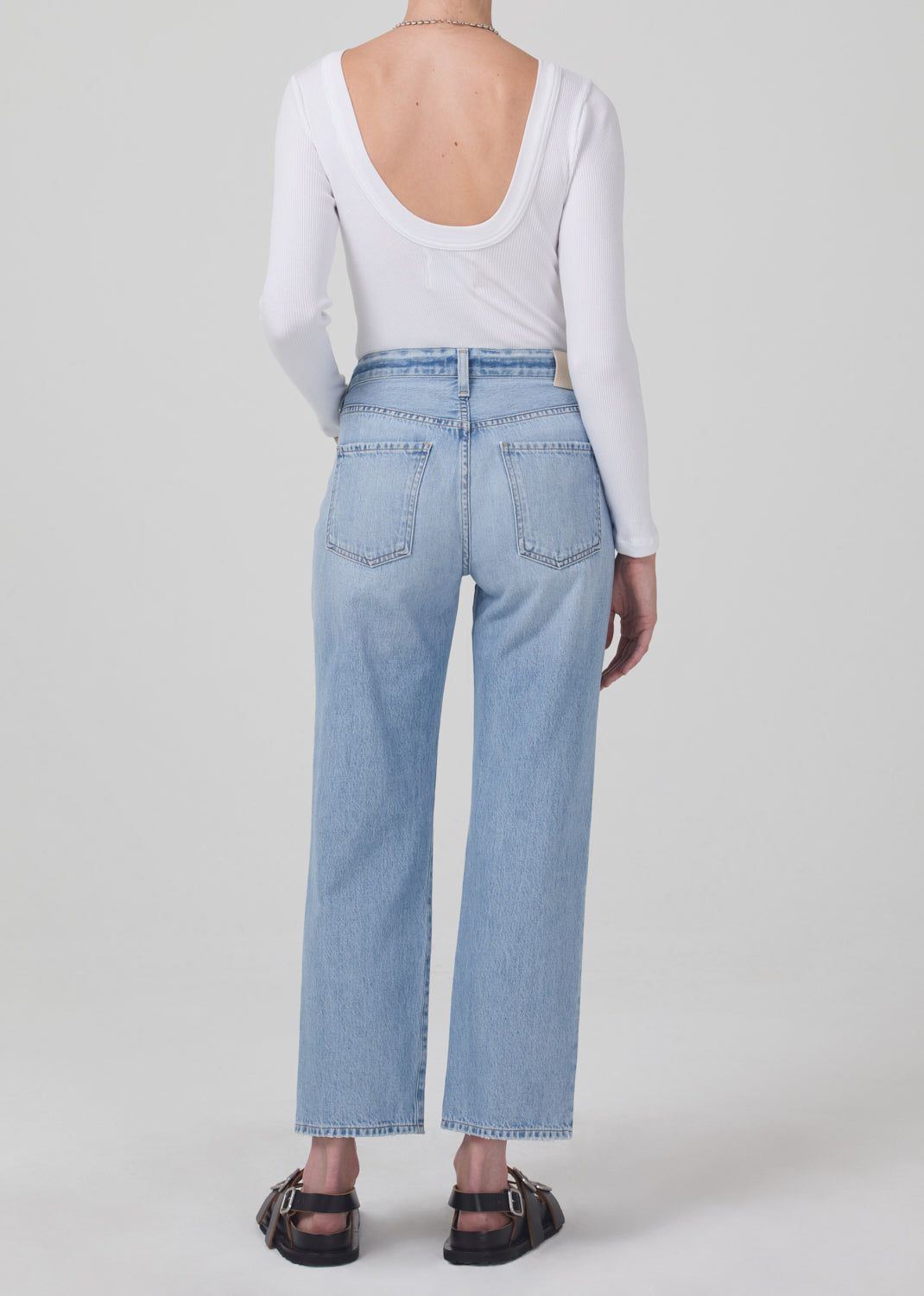 Emery Crop Relaxed Straight in Moonbeam sold by Citizens Of Humanity product image thumbnail 2