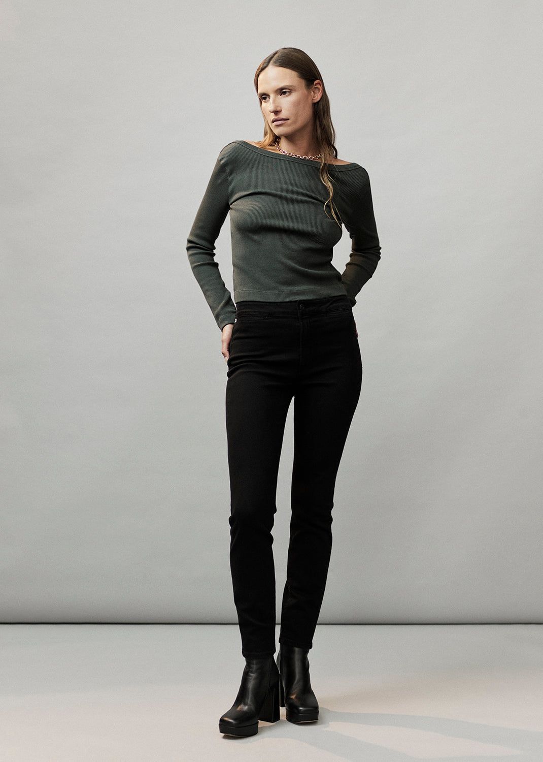 Bodycon Skinny in Plush Black sold by Citizens Of Humanity product image thumbnail 2