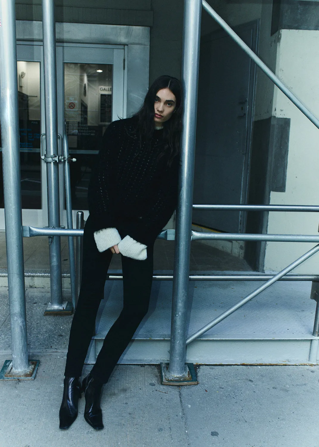 Sloane Skinny in Plush Black sold by Citizens Of Humanity product image thumbnail 2