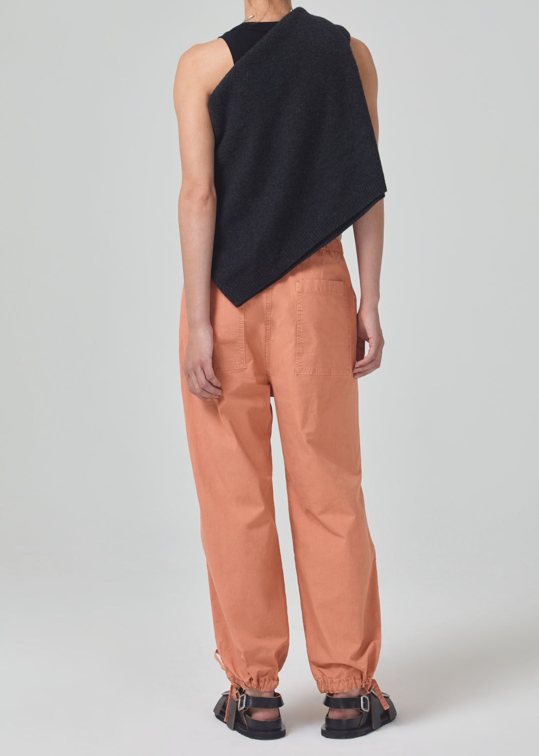 Luci Slouch Parachute Pant in Papaya sold by Citizens Of Humanity product image thumbnail 2