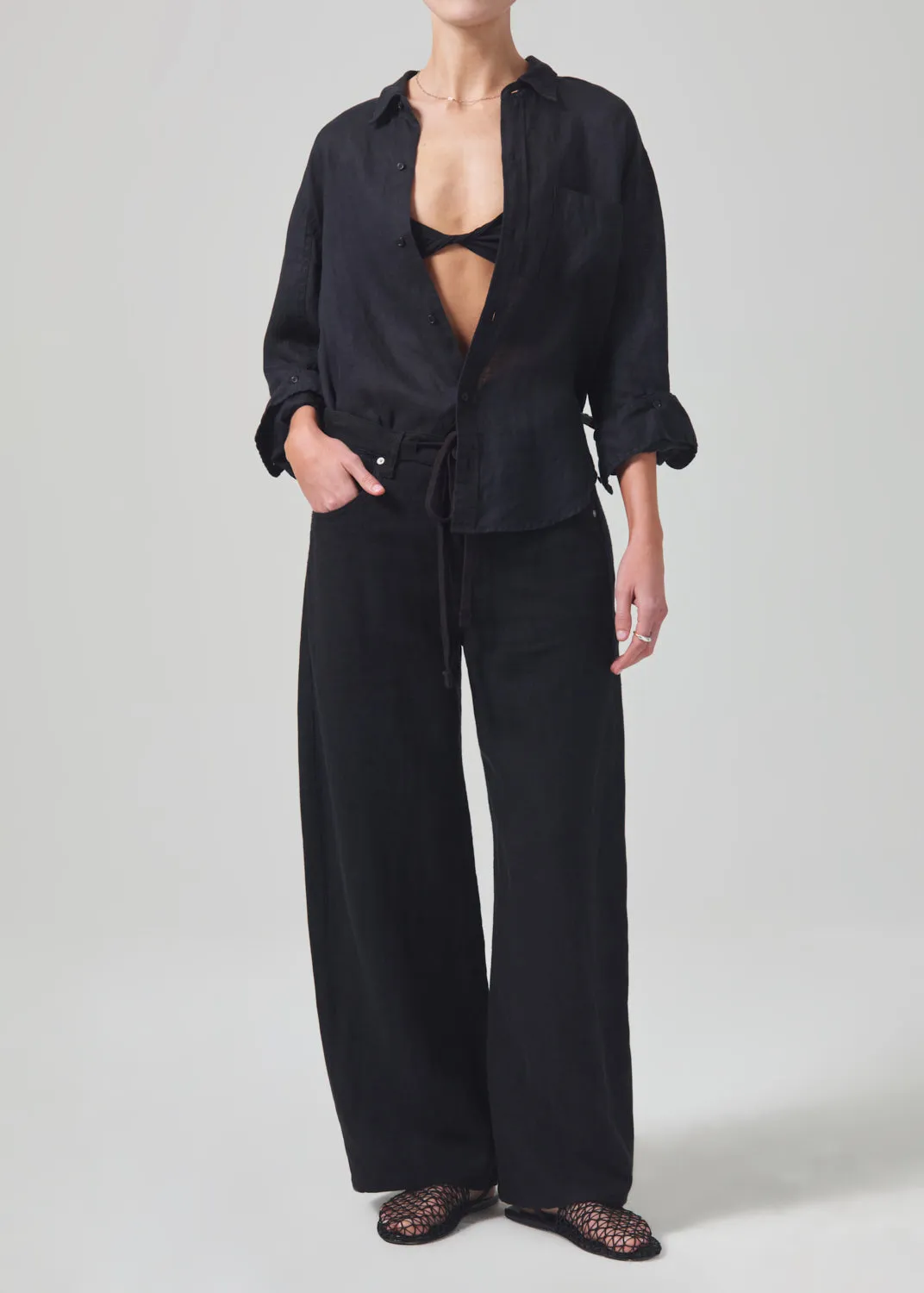 Kayla Shrunken Linen Shirt in Black sold by Citizens Of Humanity product image thumbnail 5