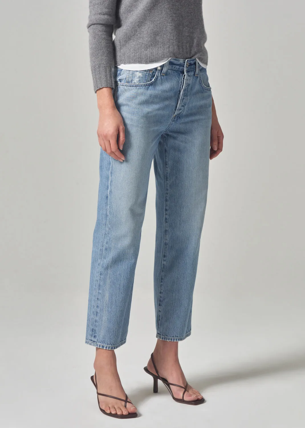 Emery Crop Relaxed Straight in Starsign sold by Citizens Of Humanity product image thumbnail 4