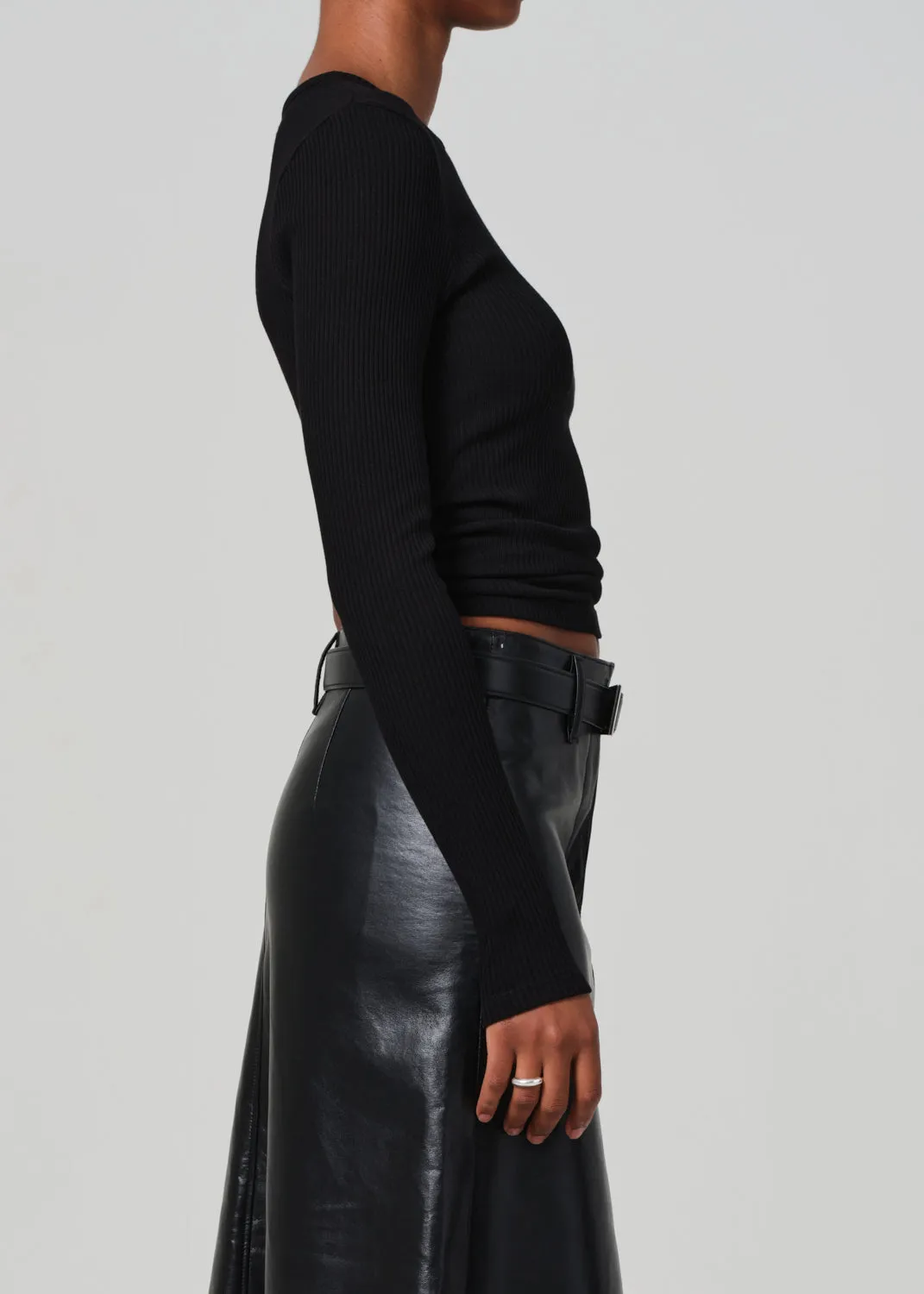 Fellina One Sleeve in Black sold by Citizens Of Humanity product image thumbnail 3