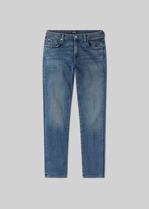 London Tapered Slim Perform in Avalon sold by Citizens Of Humanity