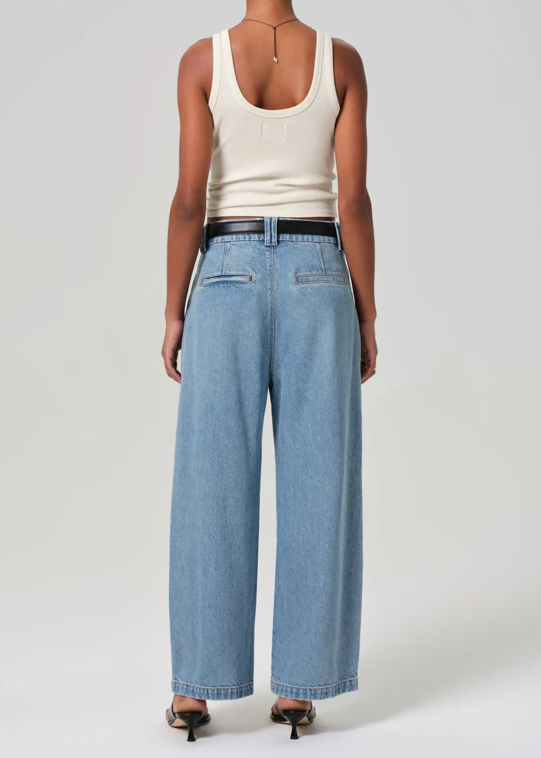 Cara Cropped Pleated Trouser in Amoura sold by Citizens Of Humanity product image thumbnail 2