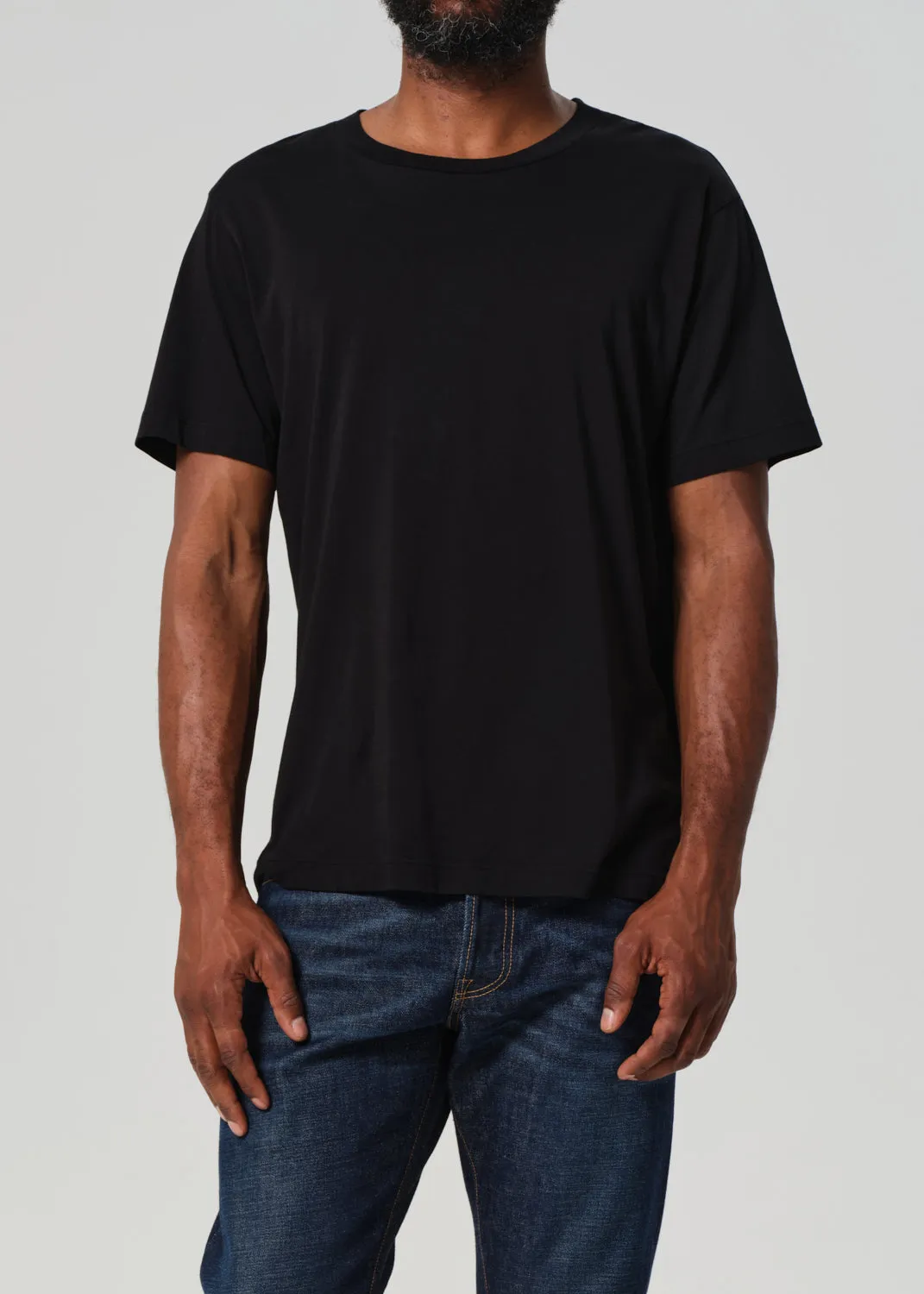 Everyday Short Sleeve Tee in Black sold by Citizens Of Humanity product image thumbnail 2