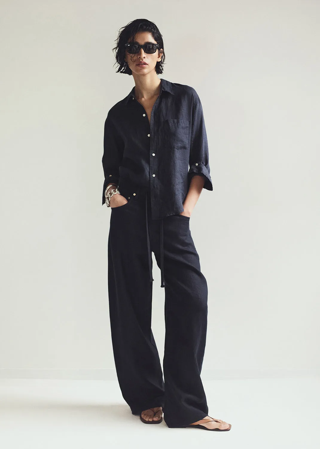 Brynn Drawstring Linen Trouser in True Navy sold by Citizens Of Humanity product image thumbnail 2