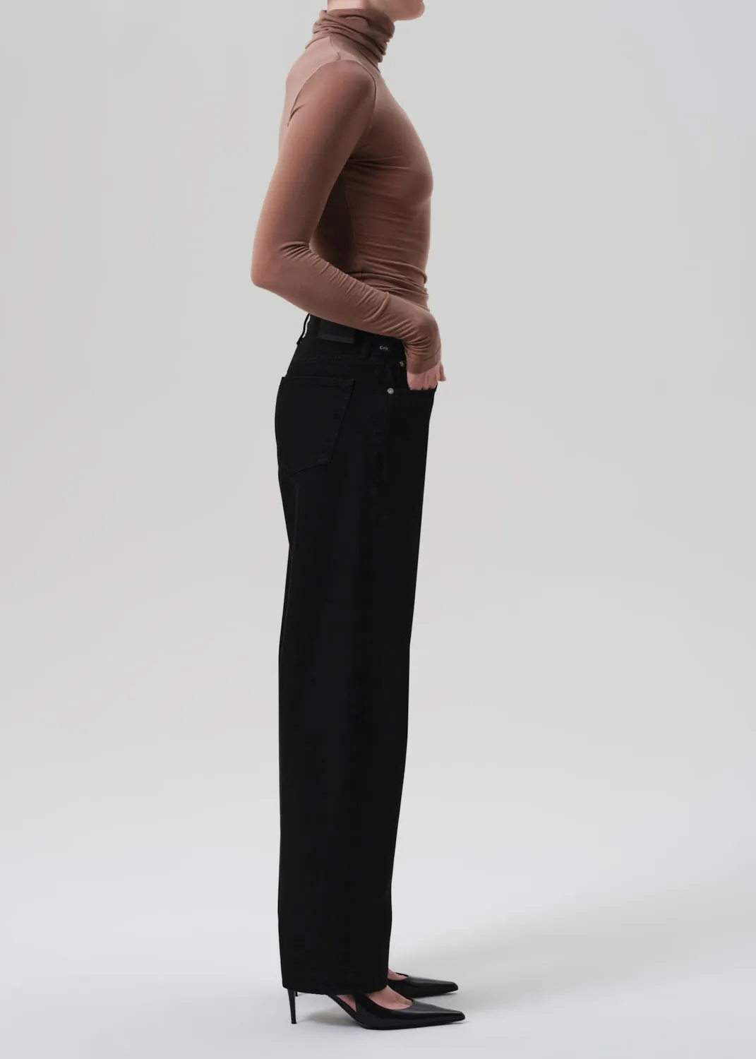 Miro Long Relaxed Jean in Solid Black sold by Citizens Of Humanity product image thumbnail 3