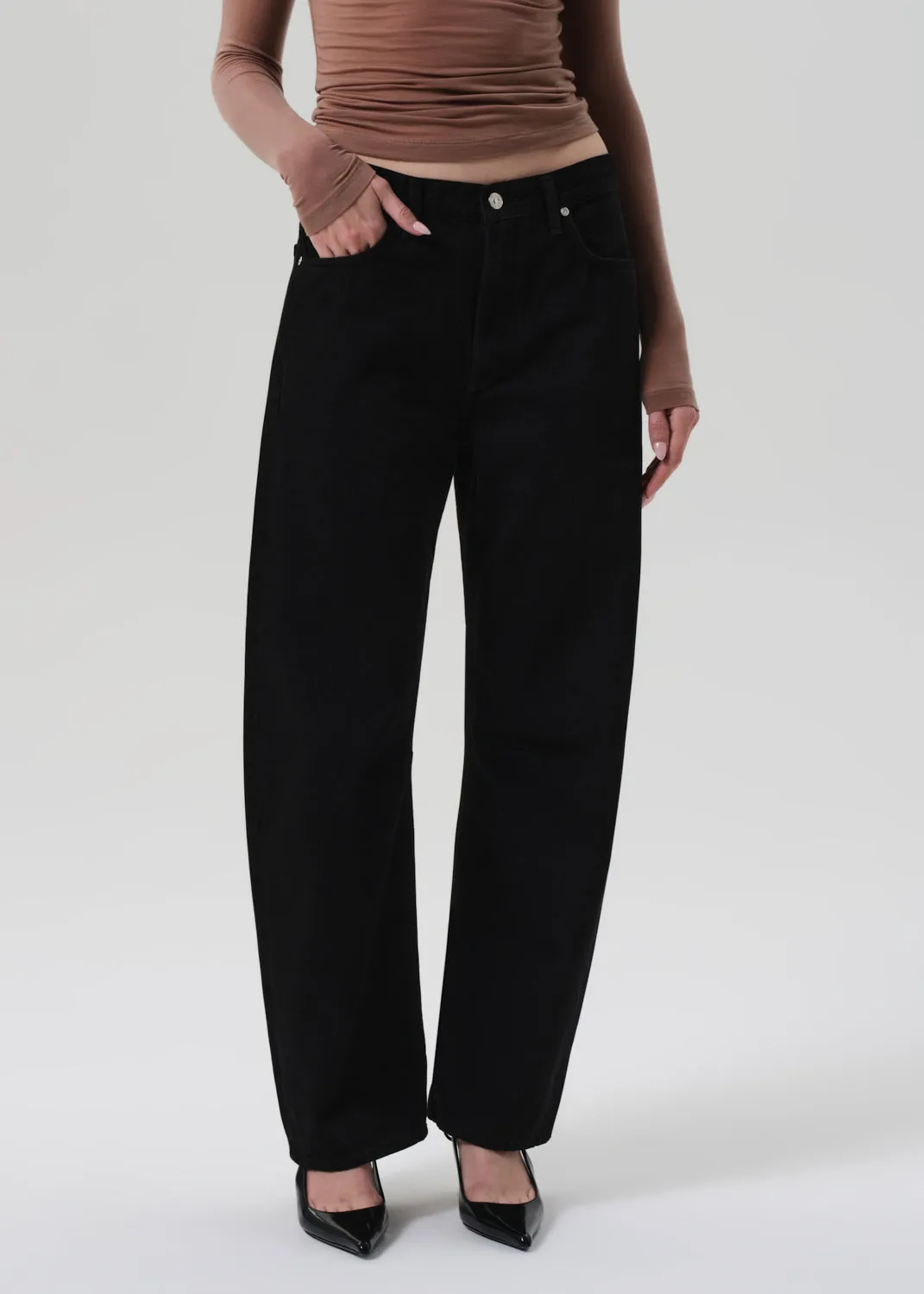 Miro Long Relaxed Jean in Solid Black sold by Citizens Of Humanity product image thumbnail 4