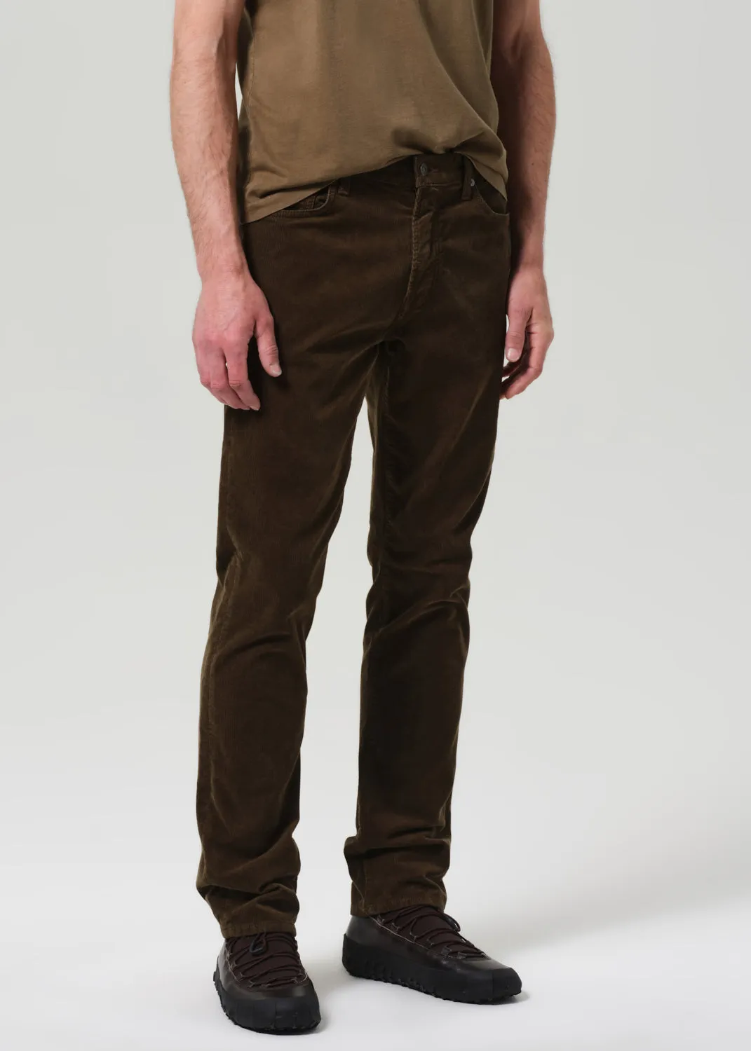 Elijah Straight Stretch Corduroy in Olive sold by Citizens Of Humanity product image thumbnail 5