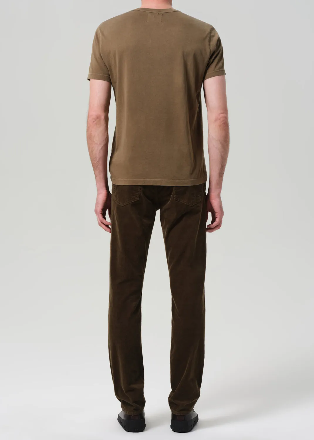 Elijah Straight Stretch Corduroy in Olive sold by Citizens Of Humanity product image thumbnail 3