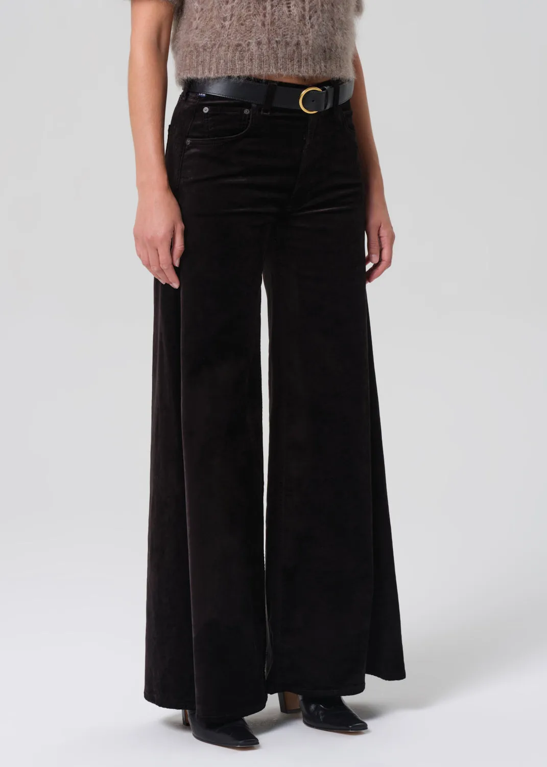 Amari Ultra Velvet Pant in Black sold by Citizens Of Humanity product image thumbnail 5