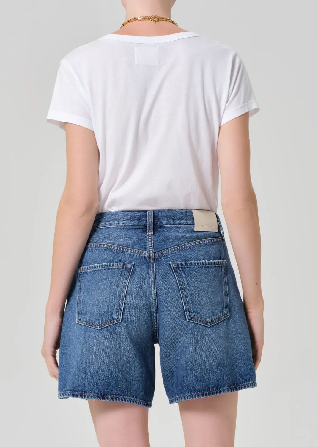 Hara V Neck Tee in White sold by Citizens Of Humanity product image thumbnail 2