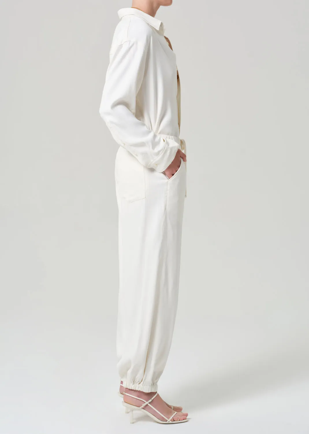 Bubble Pull On in Moonlight sold by Citizens Of Humanity product image thumbnail 4