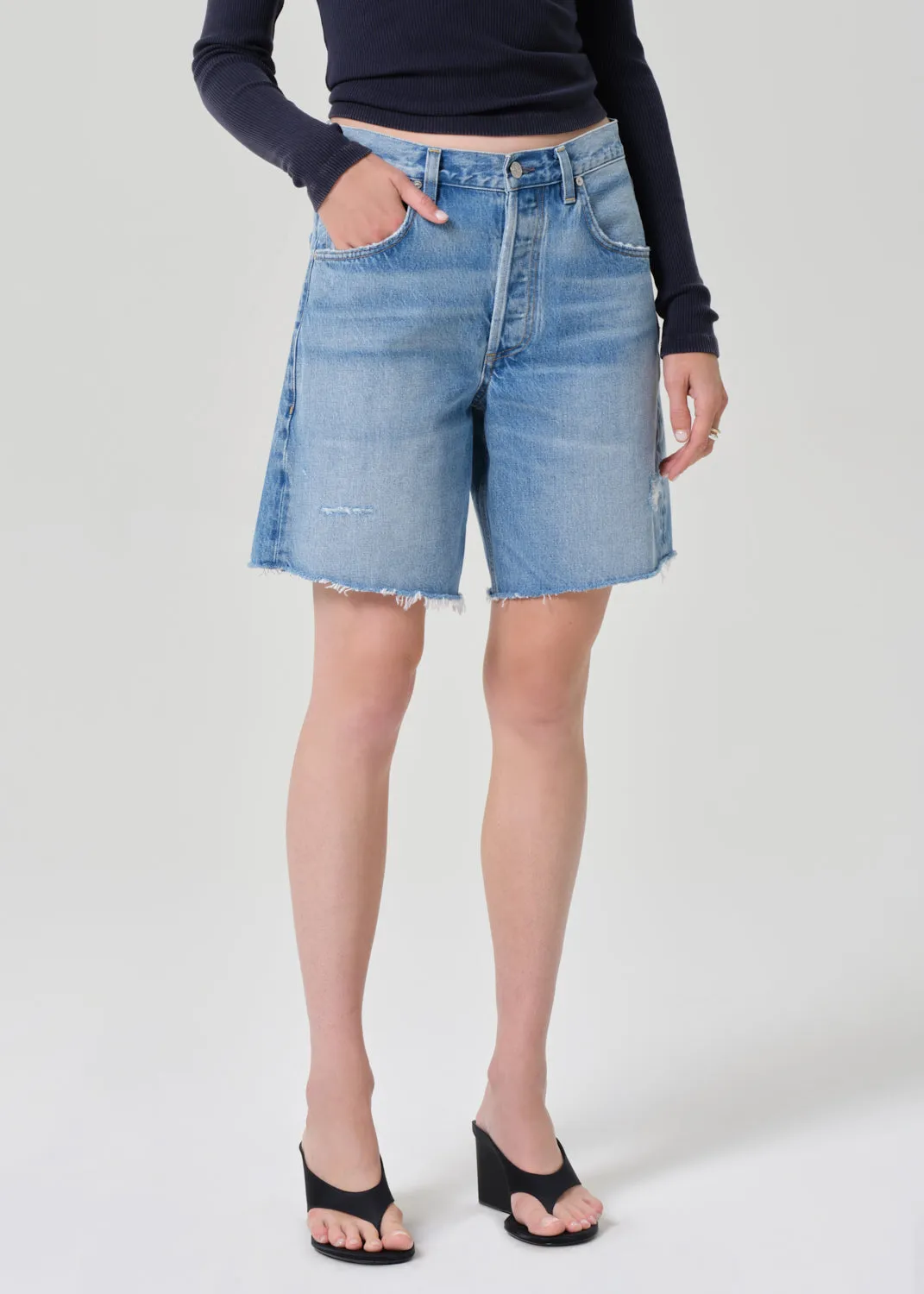 Ayla Short in Sparrow sold by Citizens Of Humanity product image thumbnail 4