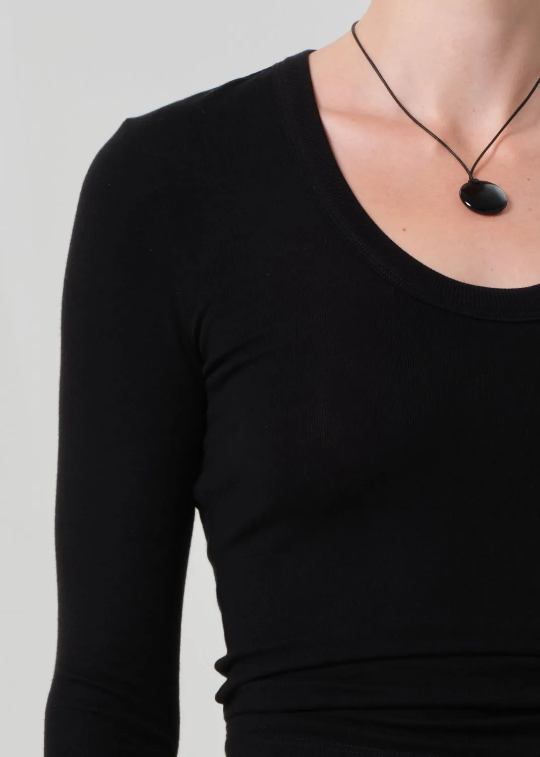 Mara U Neck Long Sleeve in Black sold by Citizens Of Humanity product image thumbnail 4
