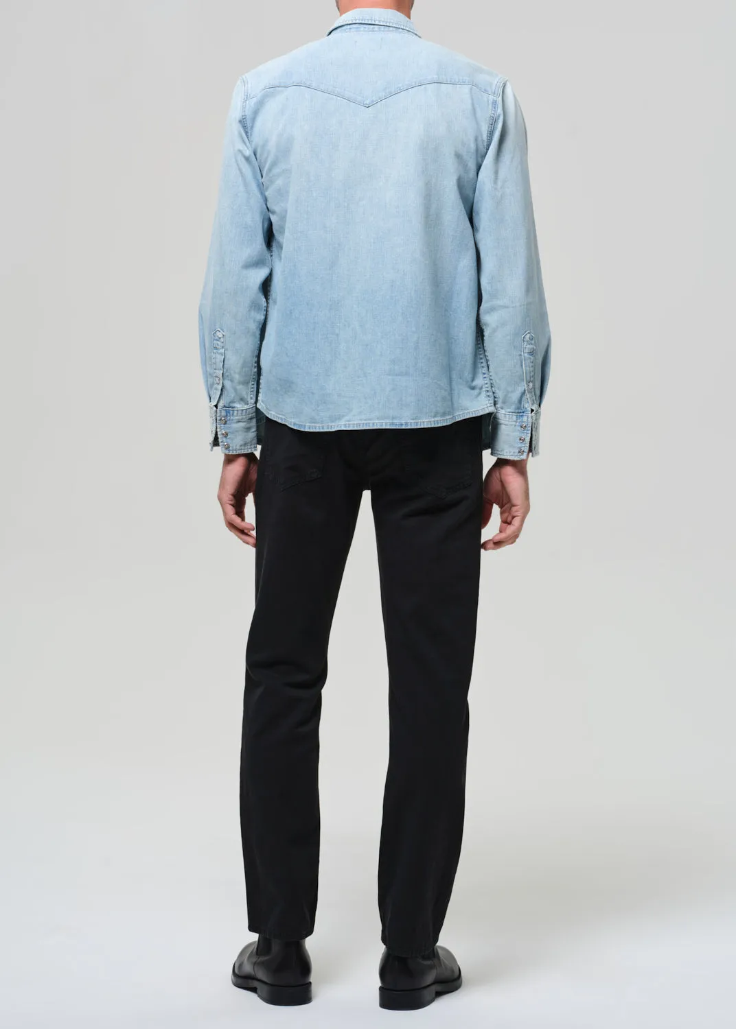 Elijah Straight Comfort Stretch Linen in Washed Black sold by Citizens Of Humanity product image thumbnail 4