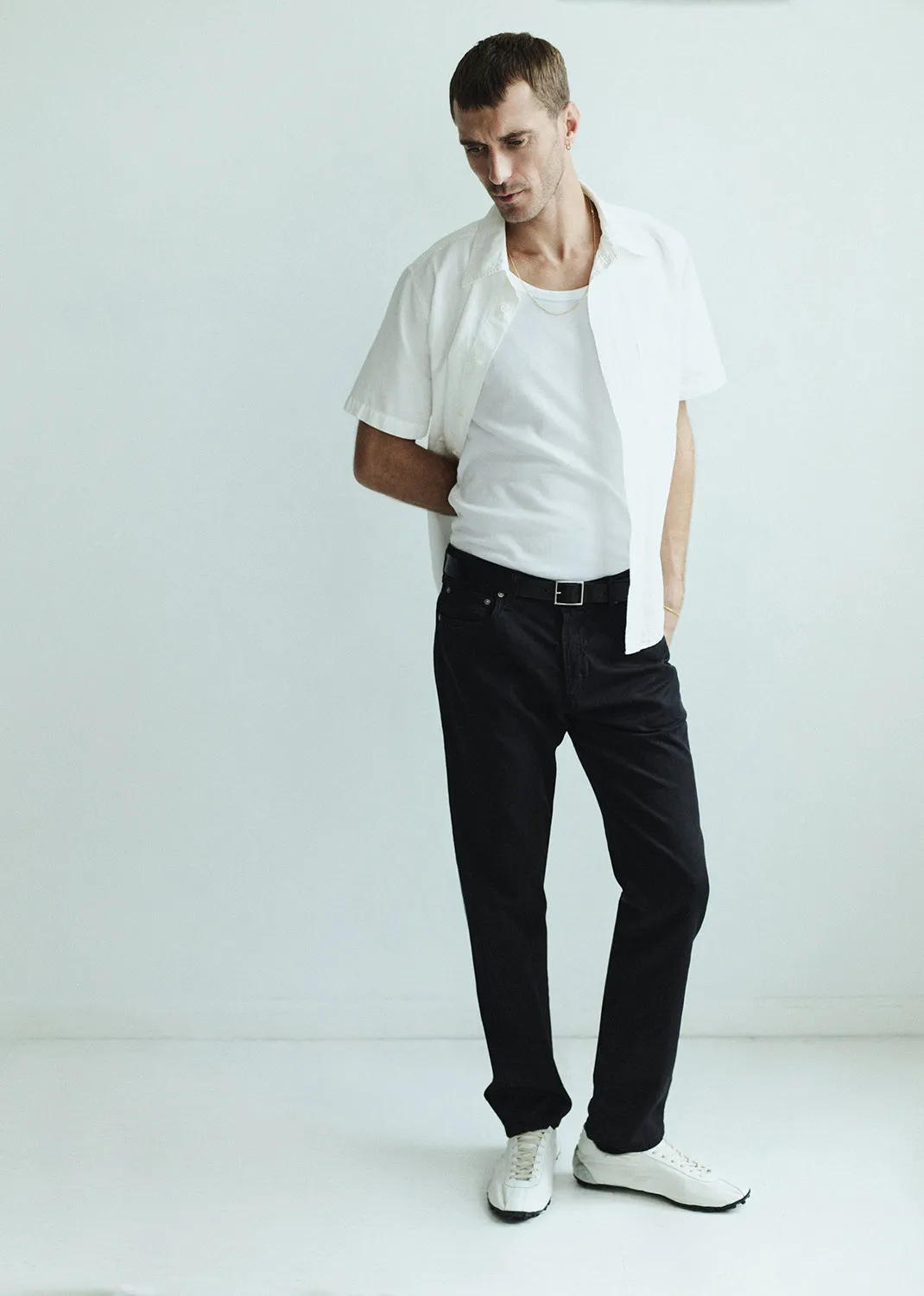 Elijah Straight Comfort Stretch Linen in Washed Black sold by Citizens Of Humanity