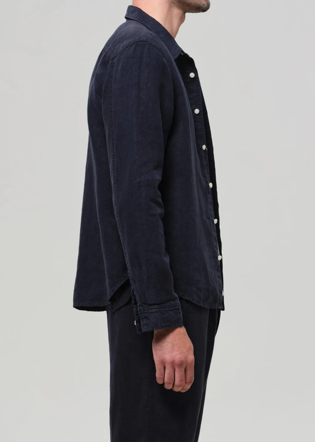 Single Pocket Linen Workshirt in Navy sold by Citizens Of Humanity product image thumbnail 5